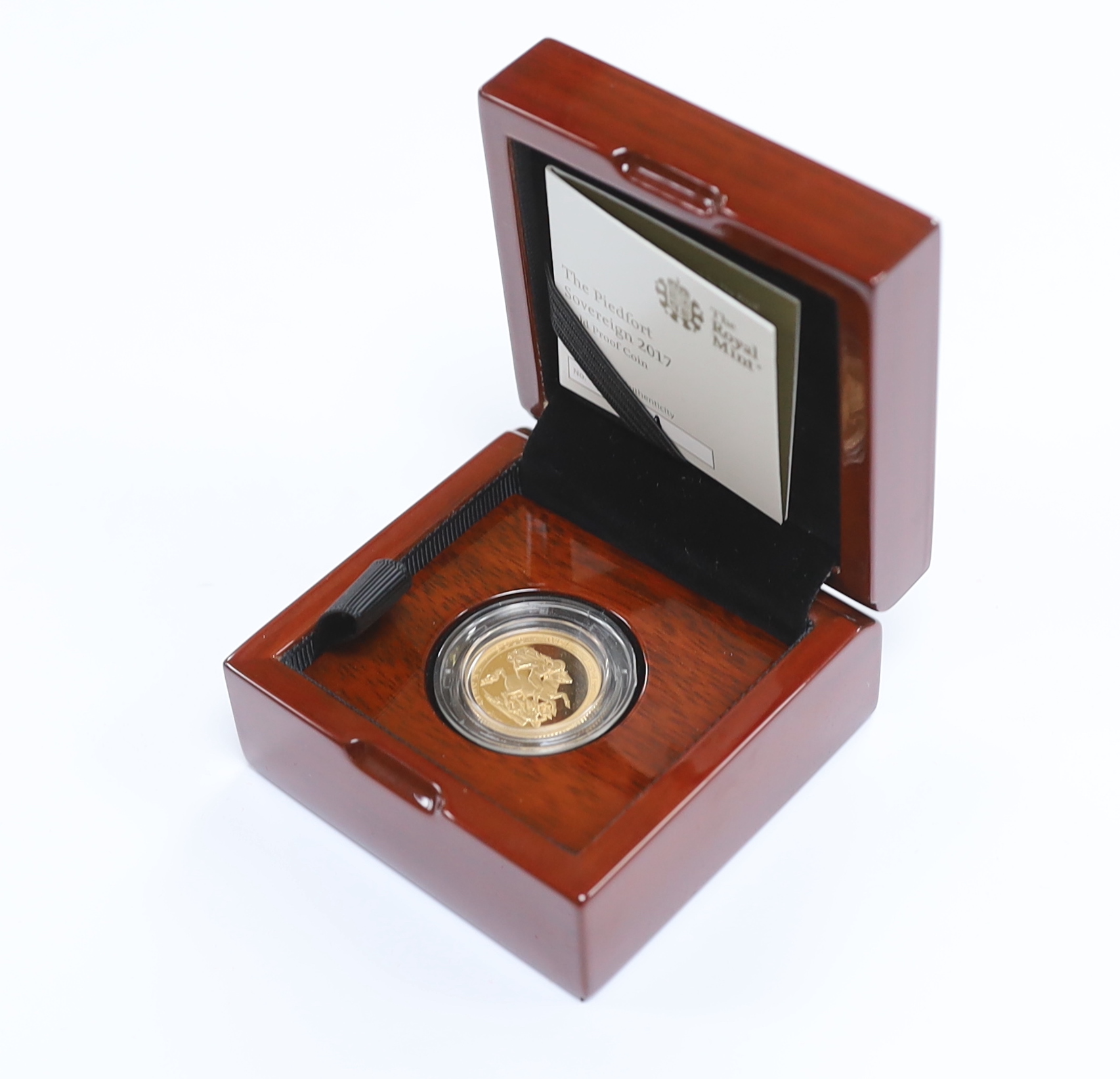British gold coins - UK Royal Mint Piedfort proof gold sovereign, 2017, in case of issue, certificate number 1844 of a limited edition of 3500